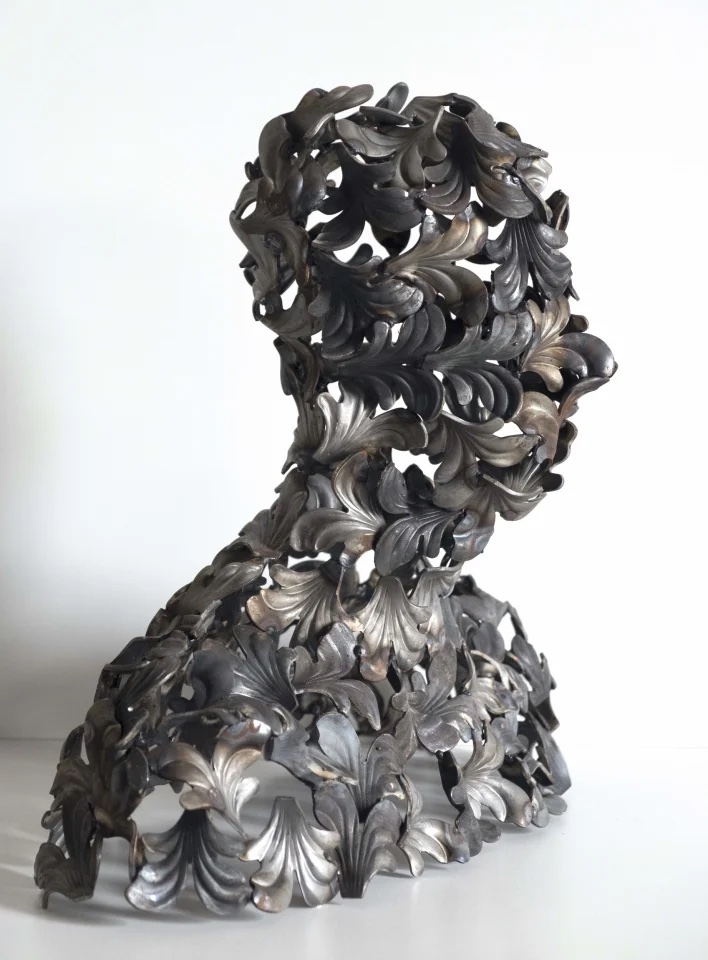 Pedro Pires, Railing (Body), wrought metal sculpture